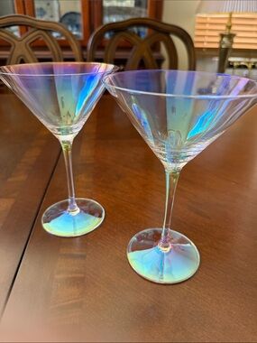 Set of 2 Iridescent Halographic Luster Martini Glasses goblet hand blowen glass